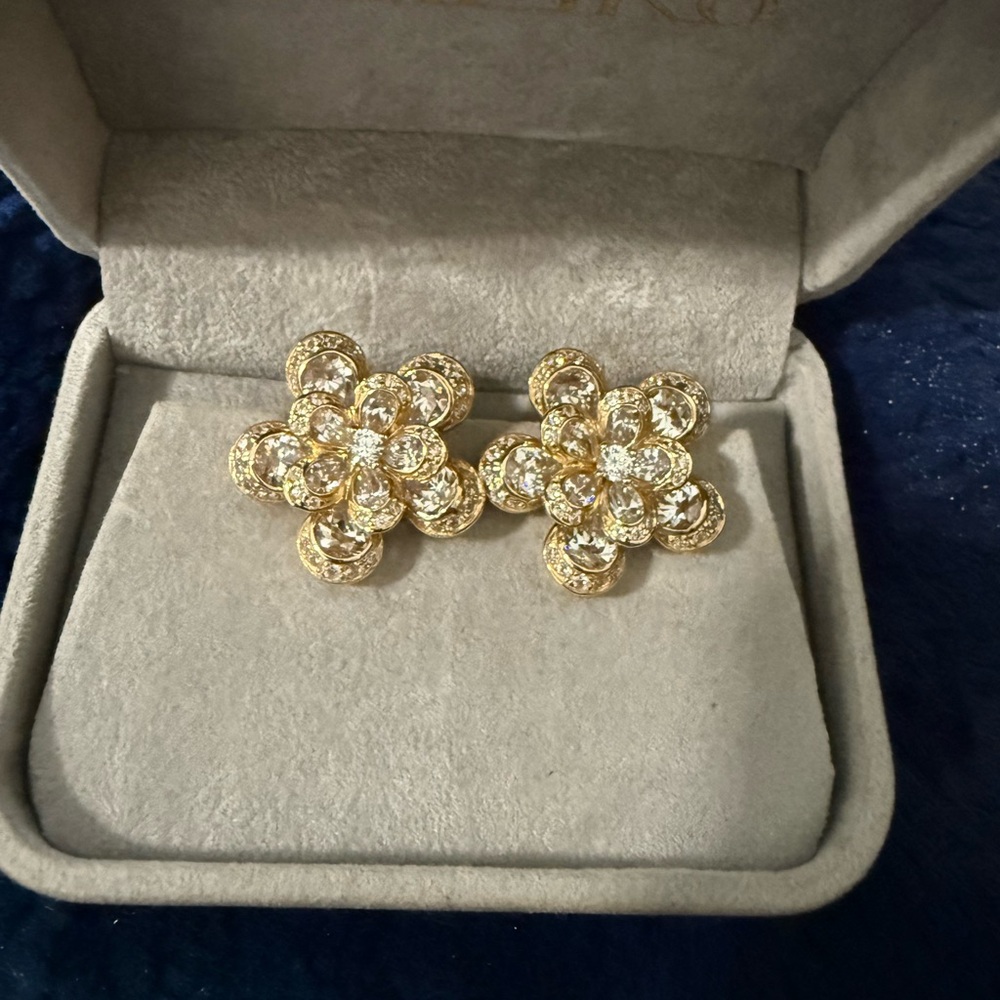 American Vintage Crystal Earrings